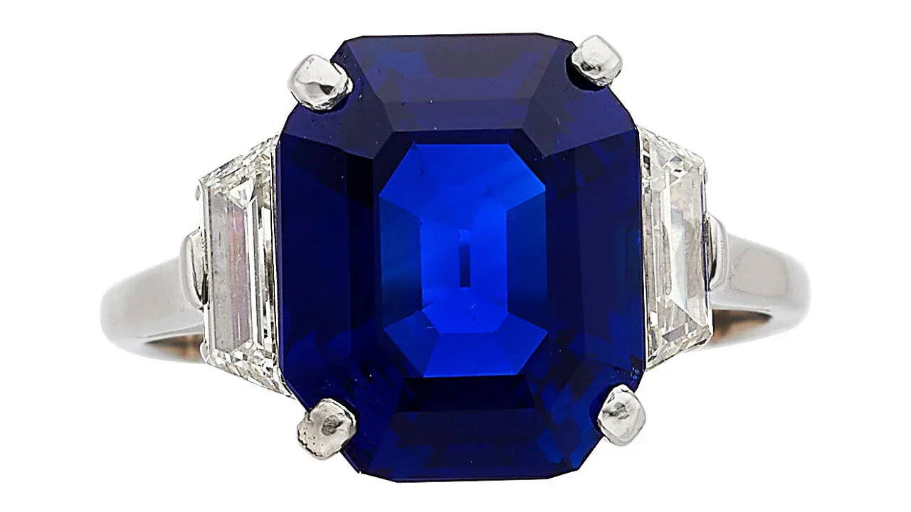 Sapphire Ring Smashes Expectations, Triples at Auction