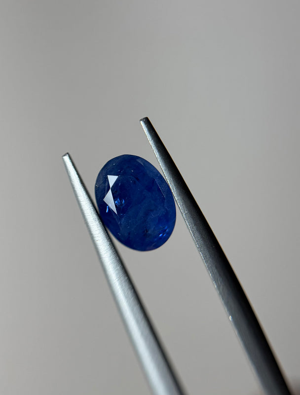 Blue Sapphire - 2.05ct