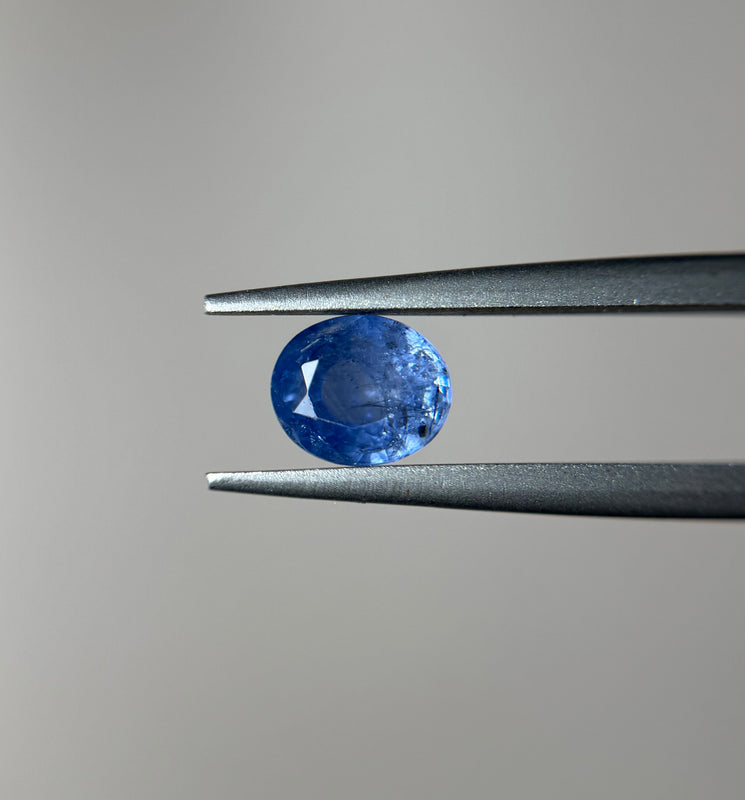 Blue Sapphire - 1.60ct
