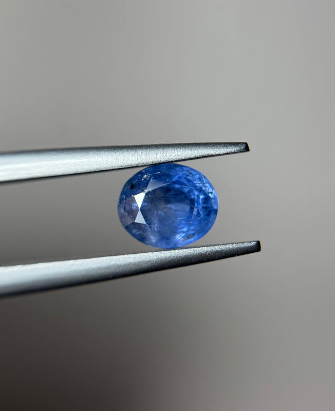 Blue Sapphire - 1.60ct