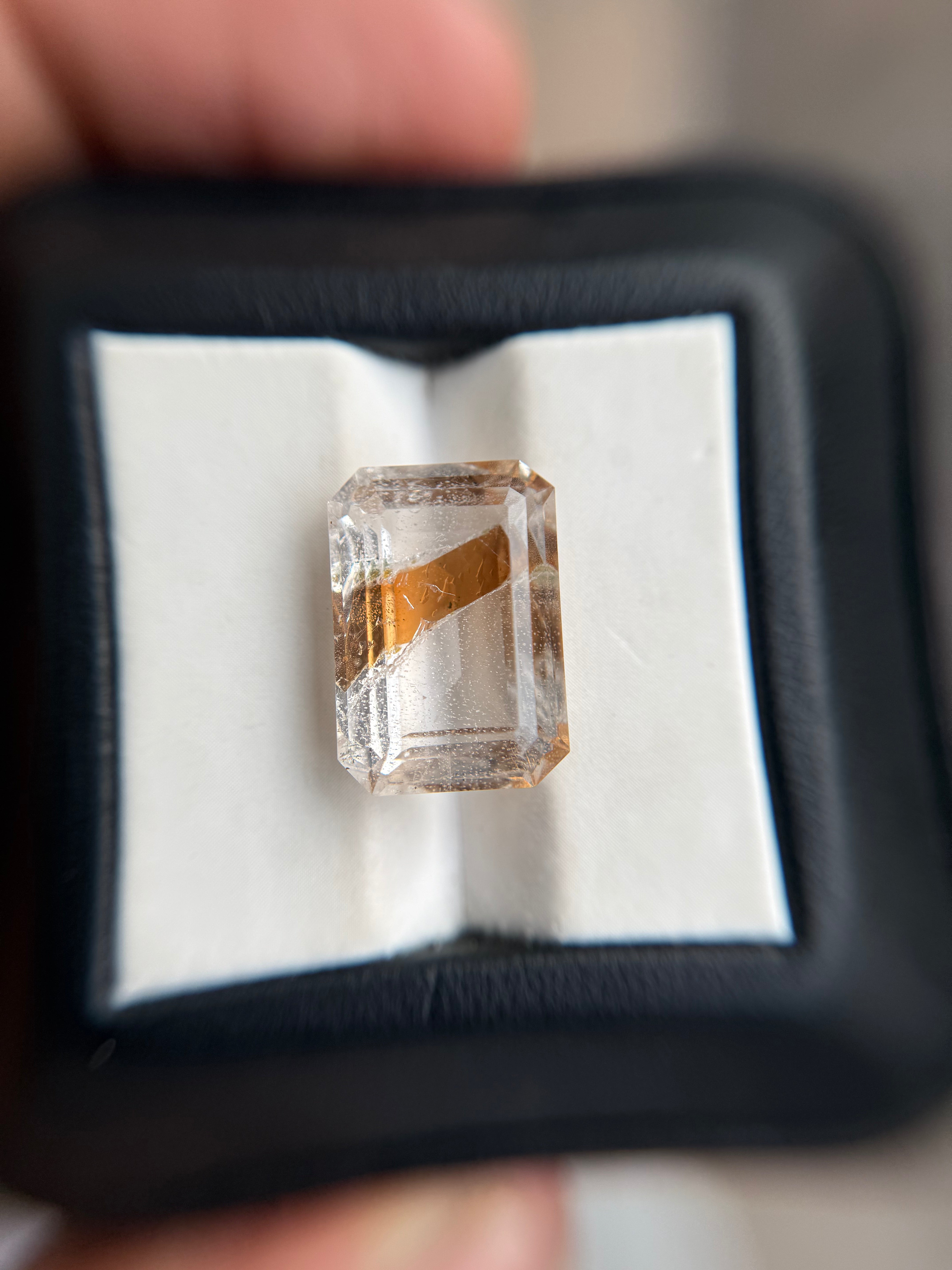 Quartz with Biotite Mica - 13.8ct