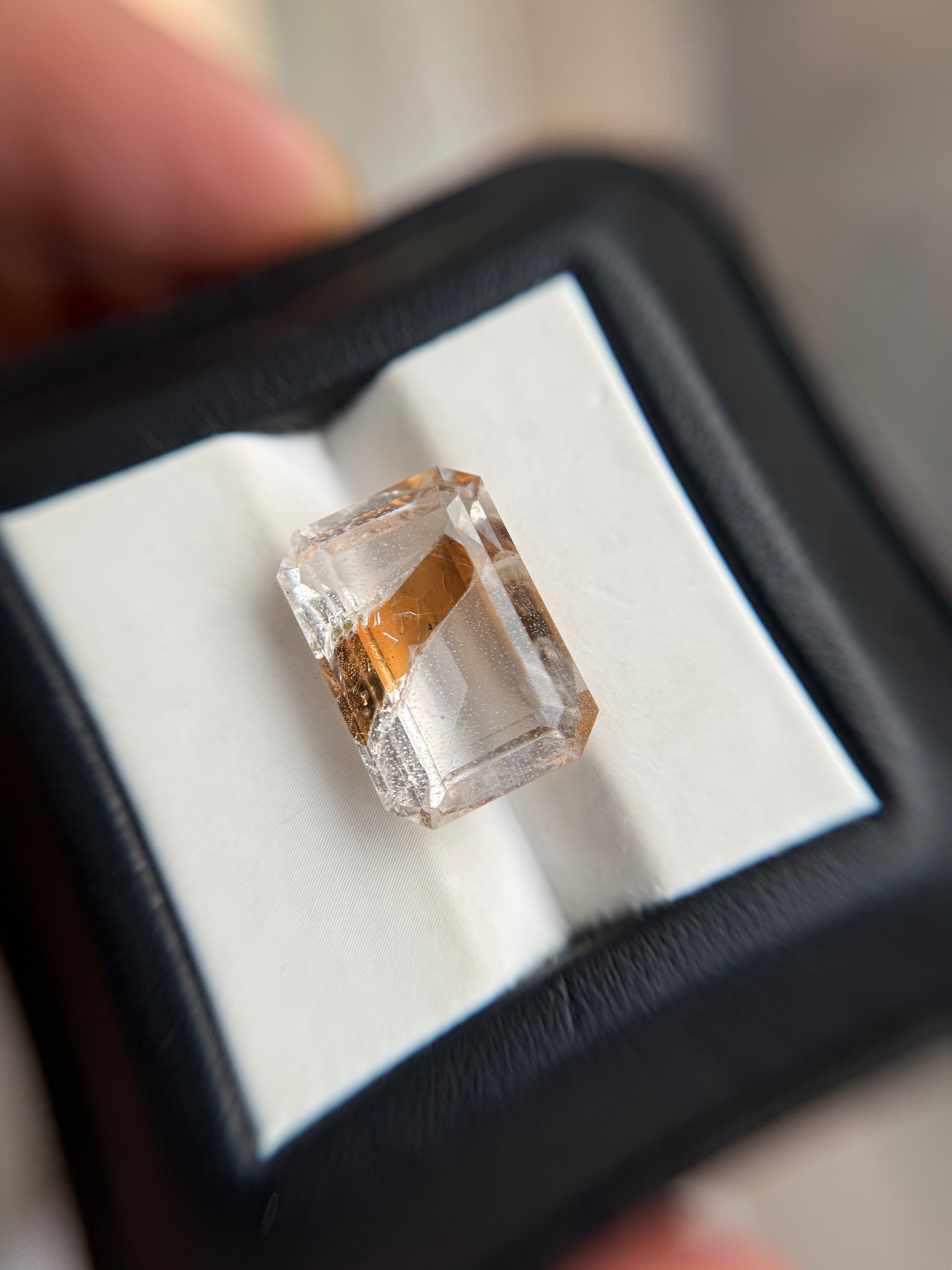 Quartz with Biotite Mica - 13.8ct