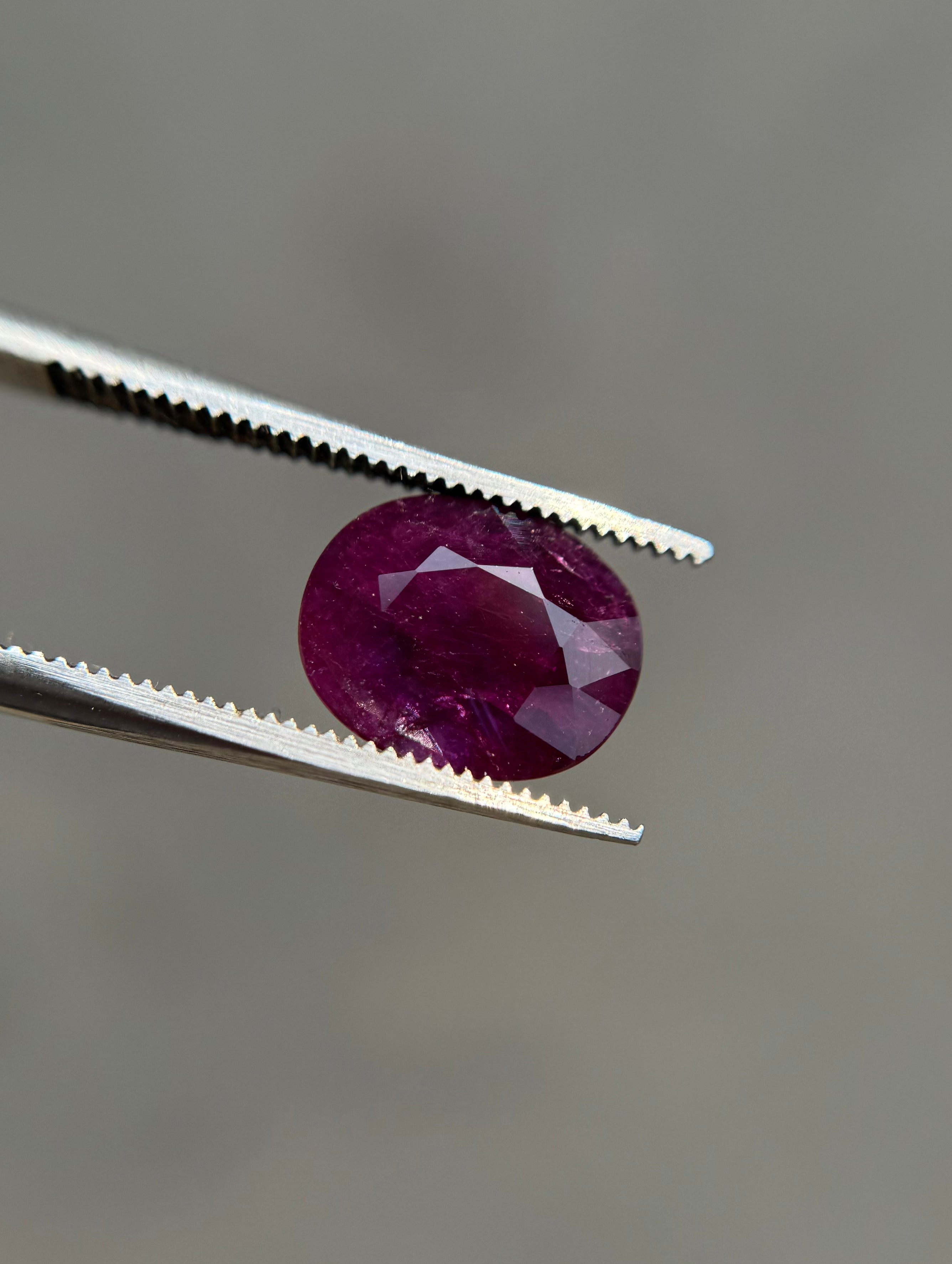 Kashmiri Ruby - 3.7ct
