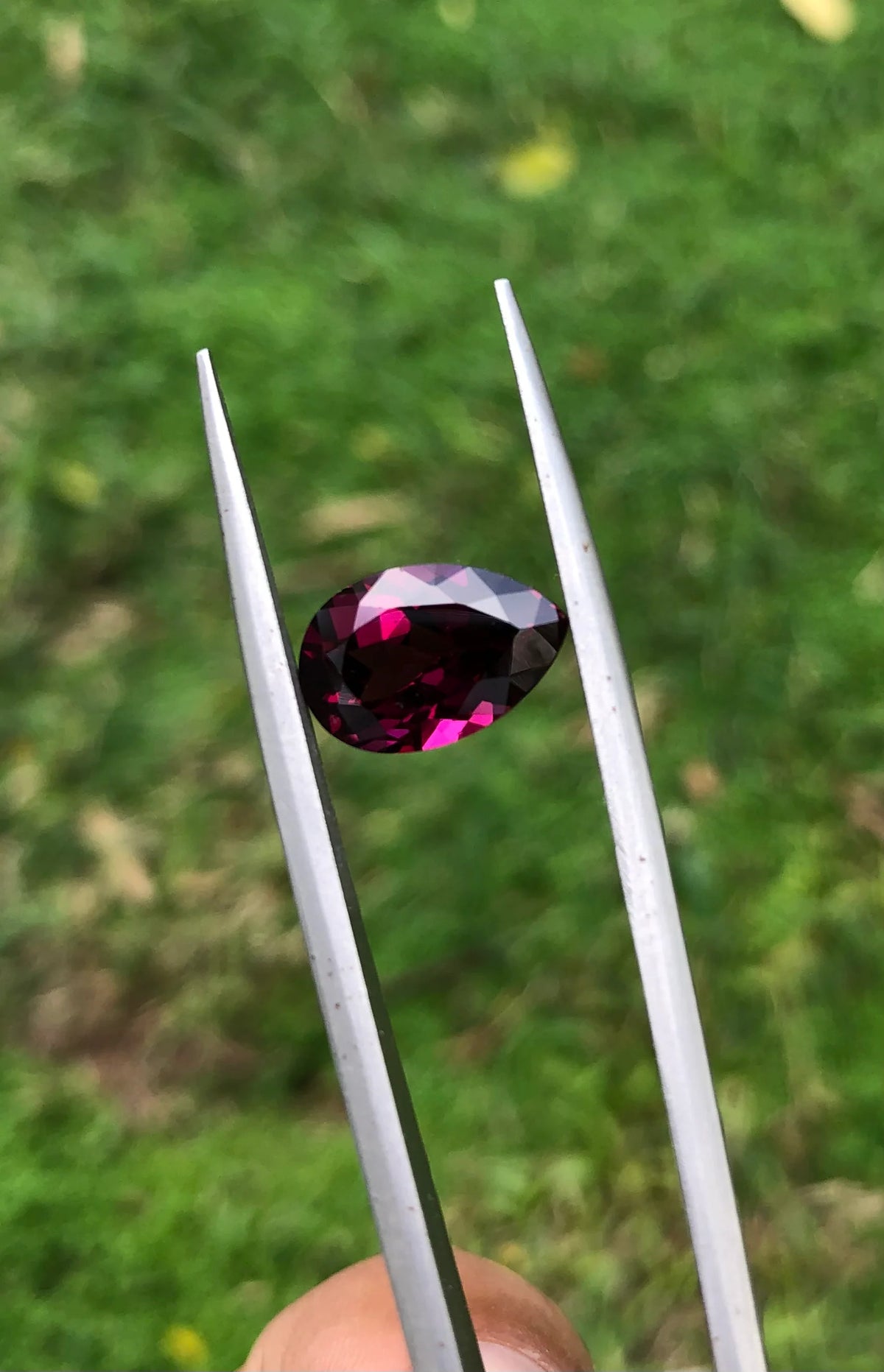 Natural PyropeGarnet- 4.1ct
