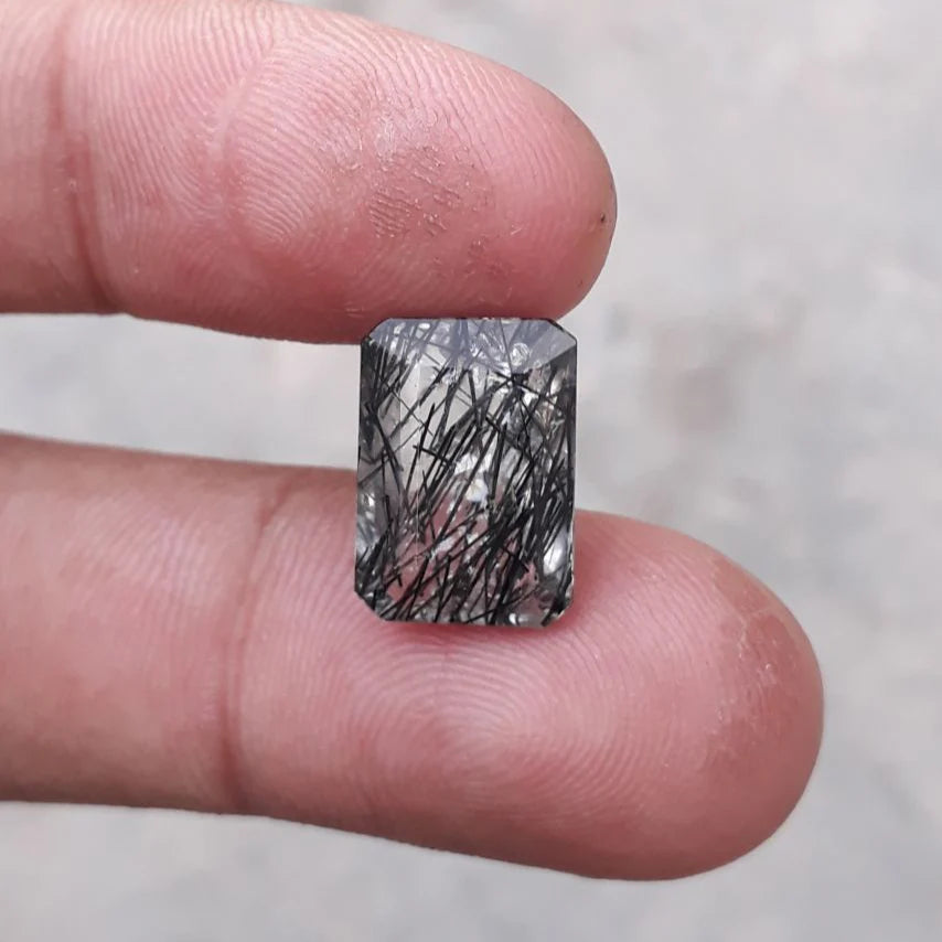 Black Rutile Quartz - 7.1ct