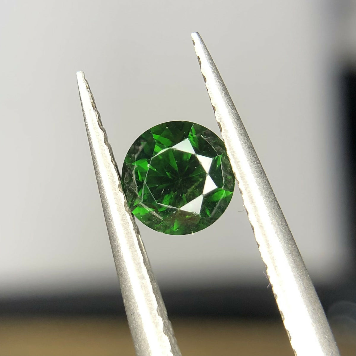 Natural Demantoid Garnet loose gemstone 0.81 cts