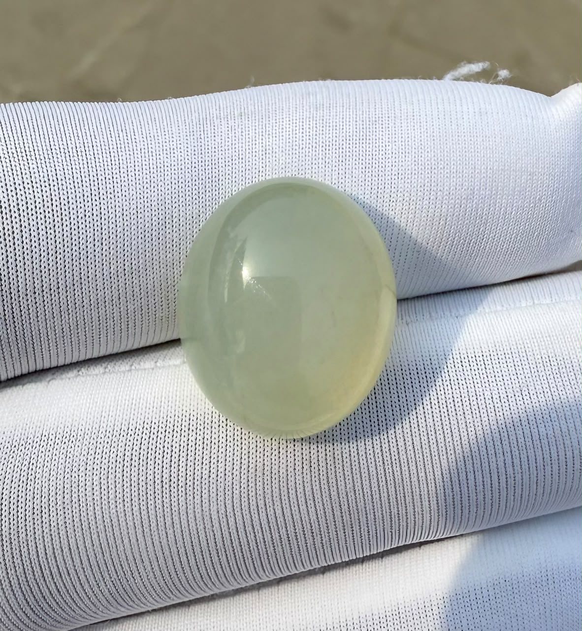 OffWhite Chalcedony 17.5ct