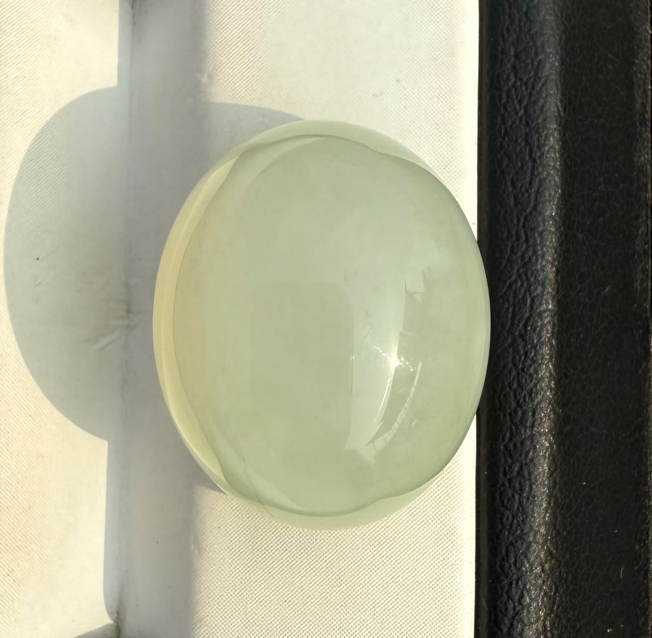 OffWhite Chalcedony 17.5ct