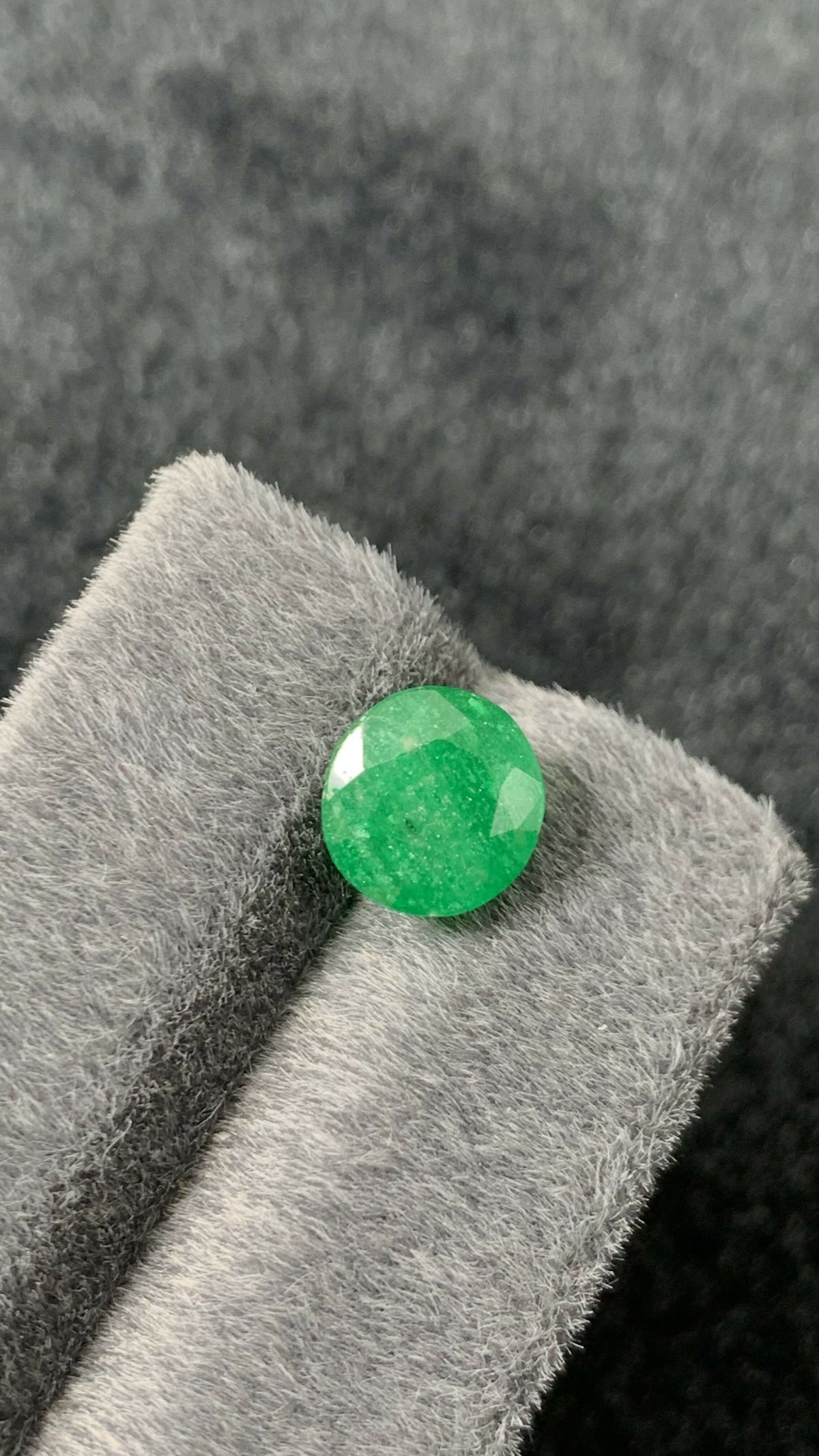 Swat Emerlad - 3.96ct