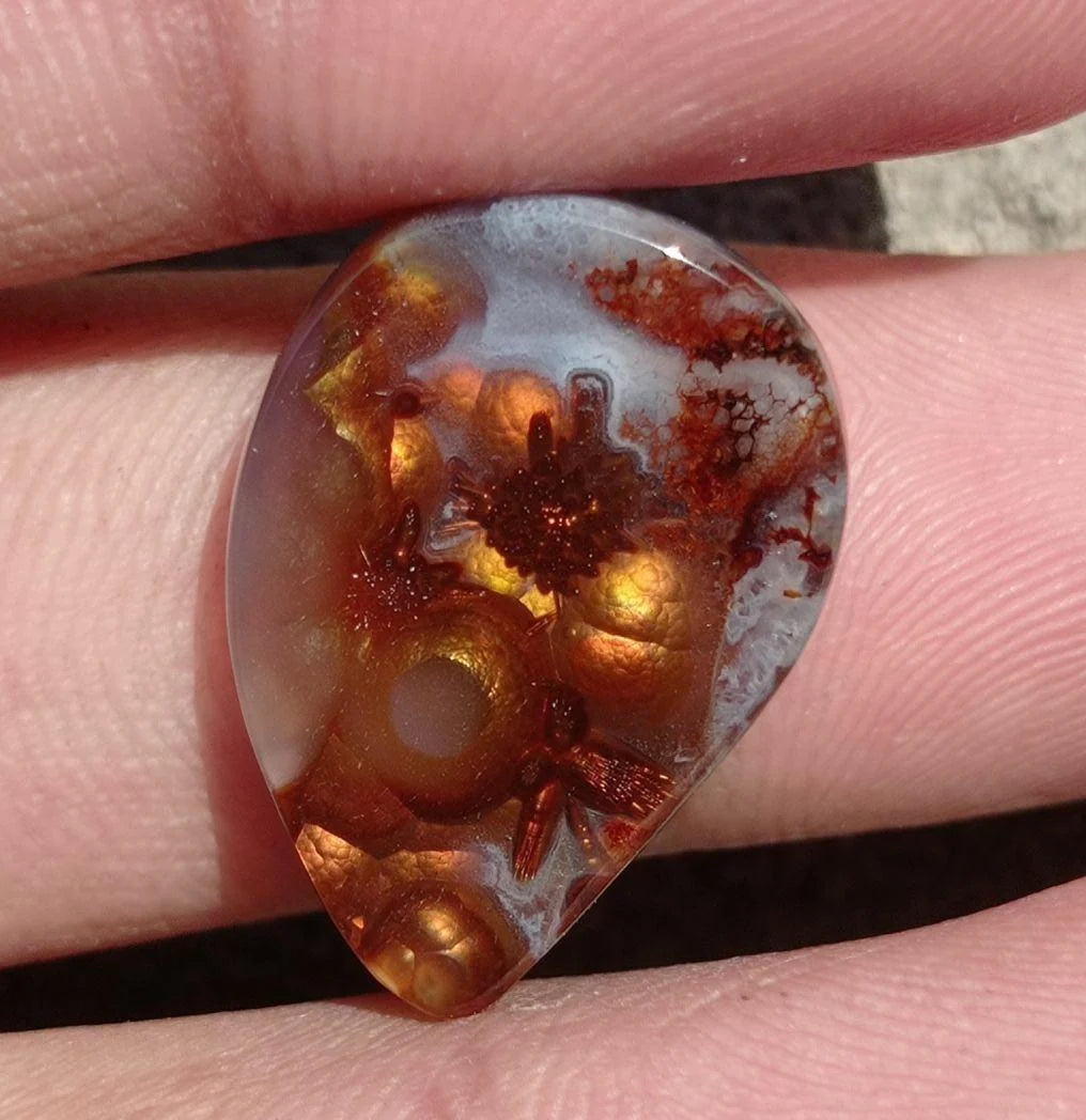 Mexican Fire Agate with Segenite Needles- 16.9ct