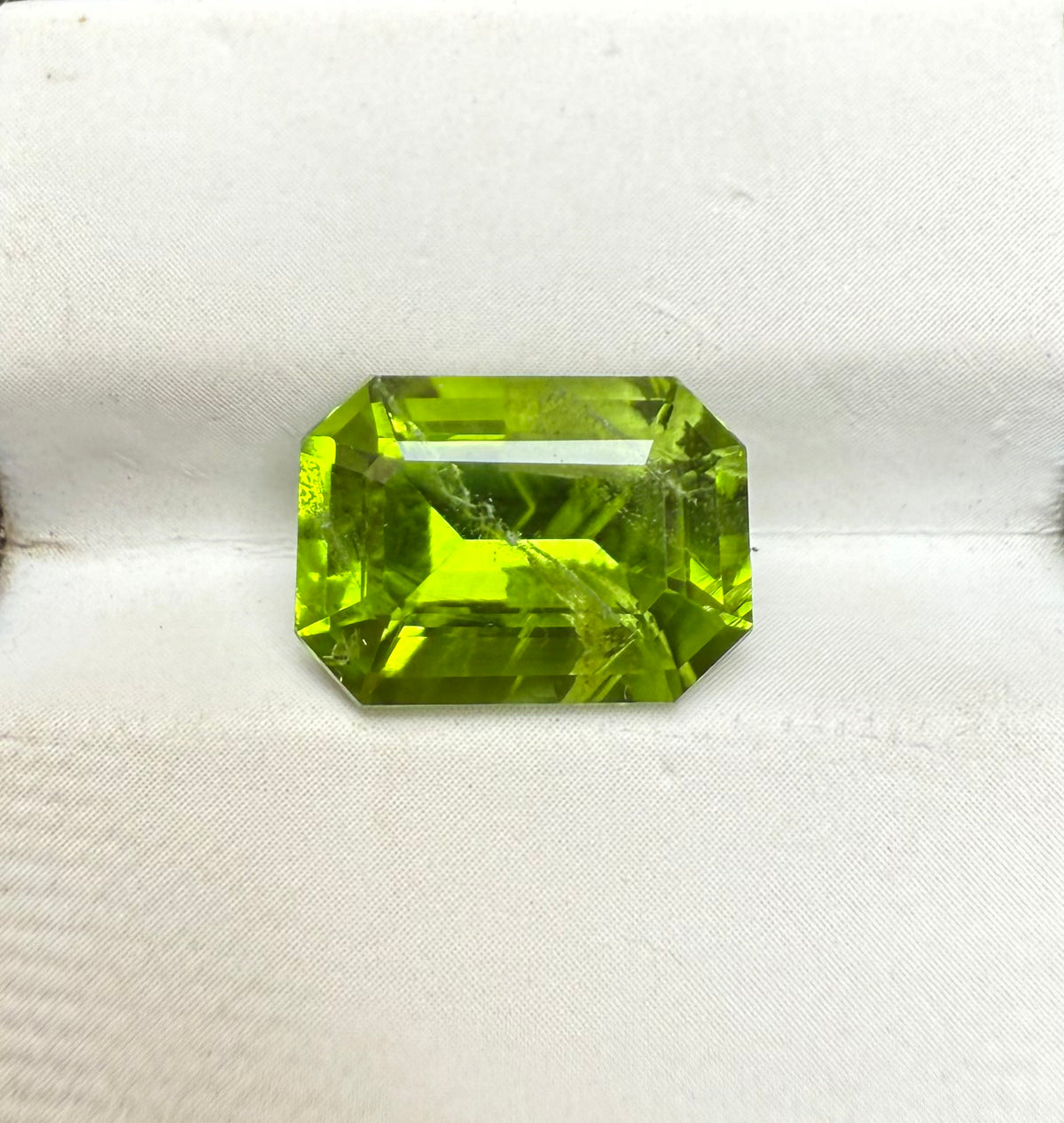 Peridot - 3.7ct