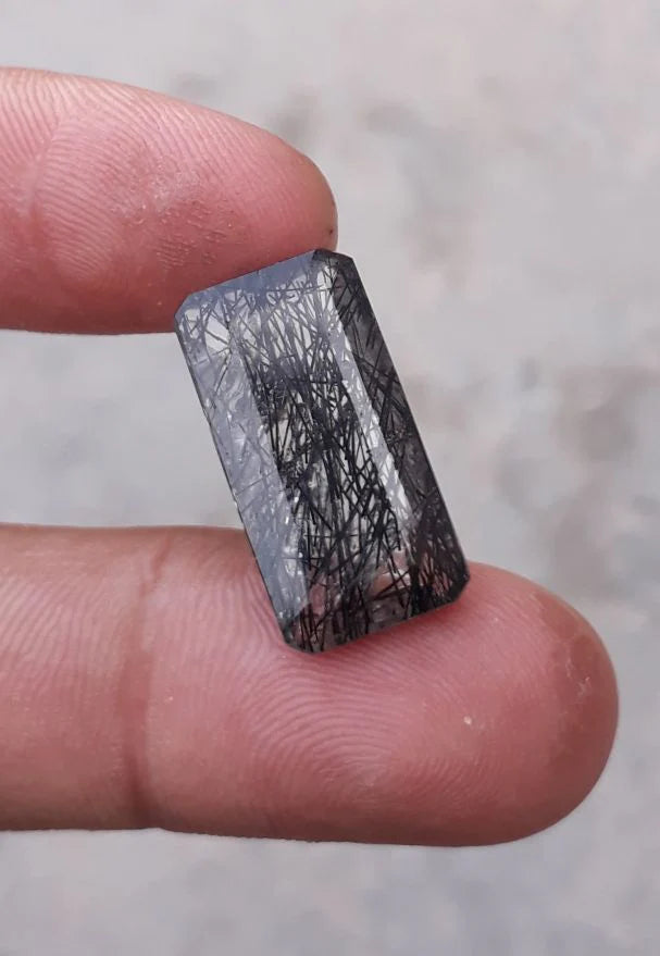 Black Rutile Quartz - 14.8ct